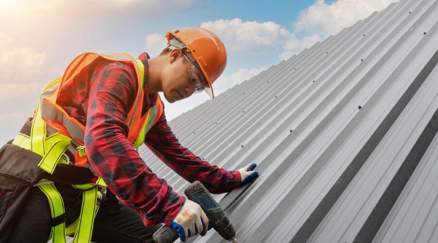 Professional Emergency Roof Repairs services in Dalzell, SC